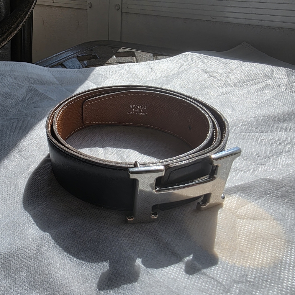 CLOSING CLOSET Hermes  Size 75 Black AN Brown Leather Belt